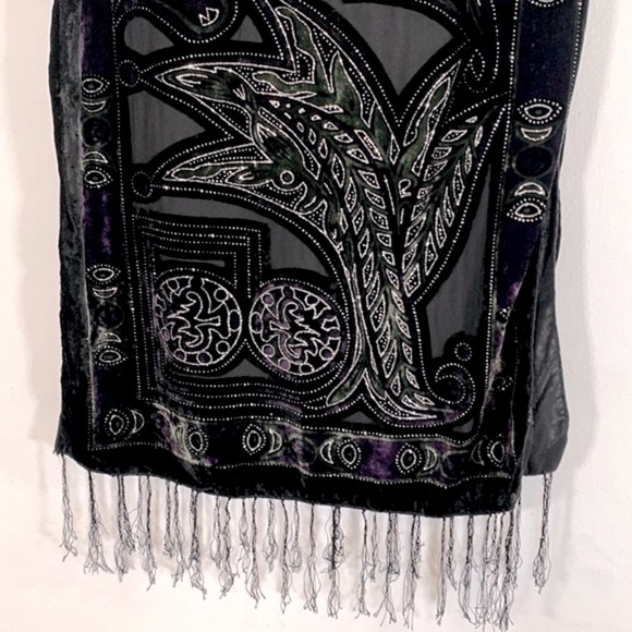 Boho Fringe Metallic Embellishments 18”Wide x 60” Long Felt Black Table Runner - Picture 2 of 13